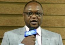 البرلمان ينفي سعيه لتسمية زعيم للمعارضة