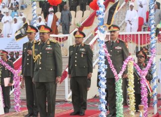 الرئيس البشير يجري تغييرات مفاجئة في المؤسسة العسكرية