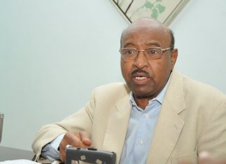 الغرفة التجارية تحذر من تداعيات إستمرار حظر السلع بميناء بورتسودان
