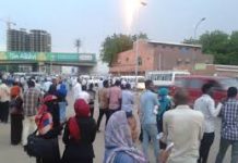 إستمرار أزمة شح الوقود والخرطوم تشهد إختناقاً في المواصلات العامة