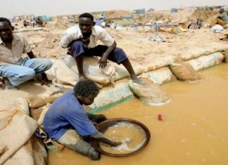 وزير المعادن يتهم جهات لم يسمها بإخفاء الأرقام الحقيقية لإنتاج الذهب في البلاد