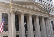 واشنطن تقرر السماح ببدء المعاملات المصرفية المباشرة مع السودان