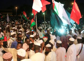 المعارضة ترفض عرض البشير