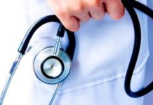 ايقاف طبيب عن العمل لمدة شهر من أجل تخفيض تعريفة الاستشارة الطبية