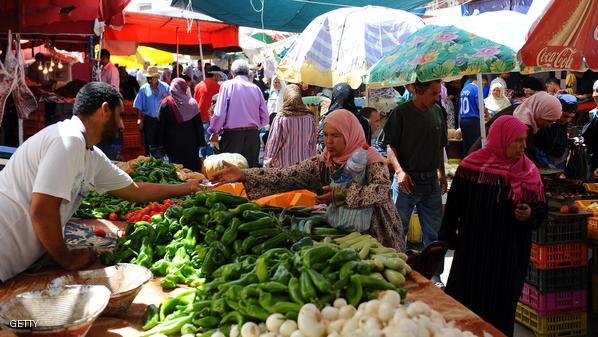 Tunisian women shot at a market as calm