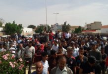 وقفة إحتجاجية لمتساكني تطاوين مساندة لاعتصام الكامور