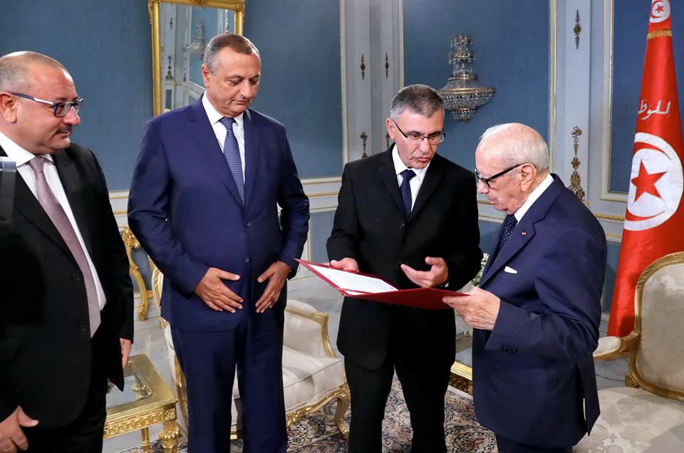 21463085_1571403432917708_1615282297879632809_n