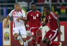 تونس تكتسح غينيا وتضع قدمًا في مونديال روسيا