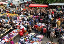 بعد 24 ساعة من إقالة والي تونس.. الباعة المتجوّلون يعودون للانتصاب الفوضوي