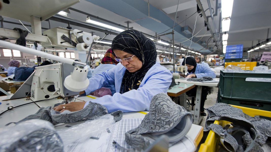 Tunisia - Economy - Textile Factory Isalys in Sfax