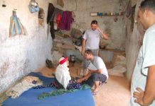 توزيع مساعدات لفائدة العائلات الفقيرة