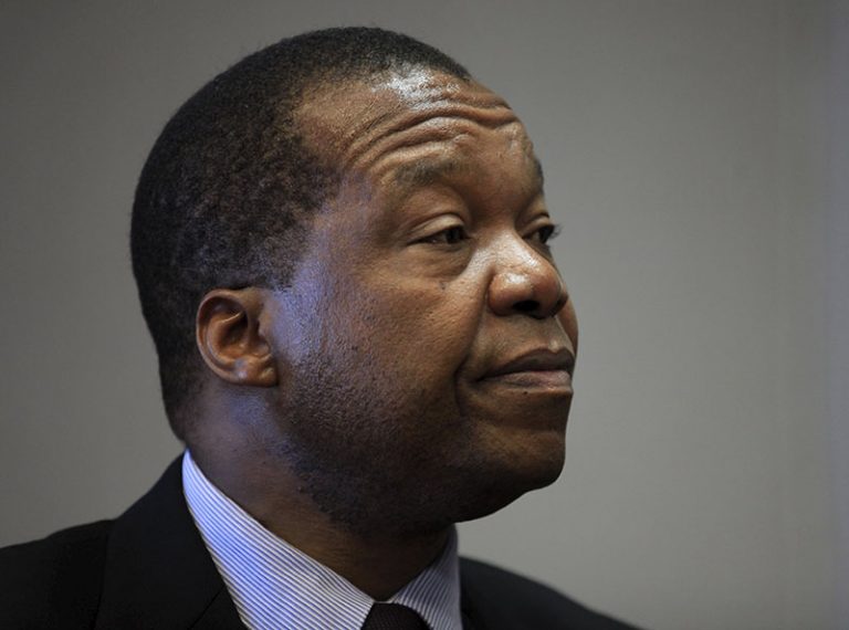 FOREX CRUNCH: John was blamed as three gold mines suspend operations