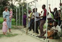 Is Zimbabwe reversing policy on land seizures? | Inside Story