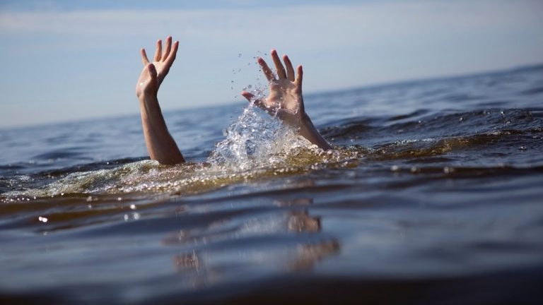 Plumtree pupil (8) drowns during swimming expedition