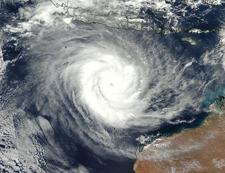 High winds batter Manicaland as Cyclone Idai approaches