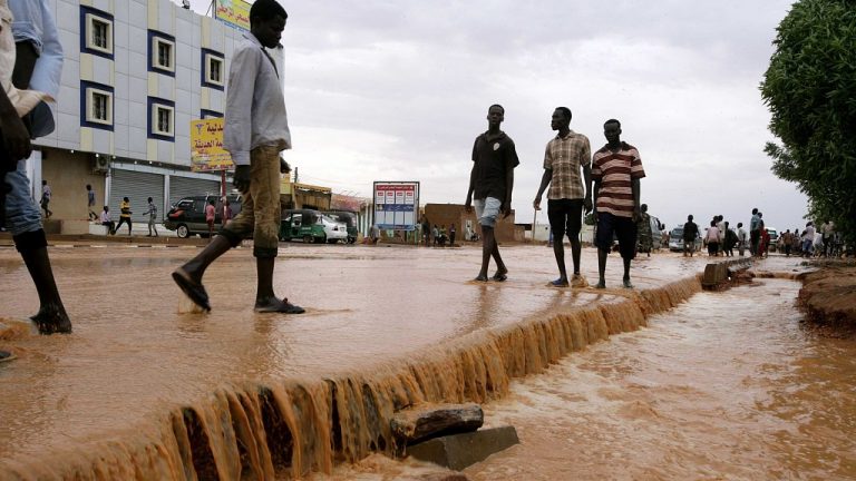 China to provide emergency relief to cyclone-hit countries