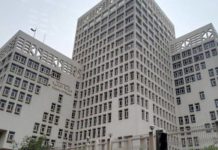 وزارة المالية تبشر المصريين : “سنة ونص والحال حيتعدل “