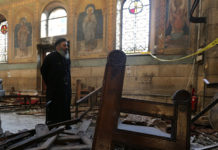 محكمة عسكرية تقضى باعدام 17 متهما فى قضية “حرق كنائس الإسكندرية “