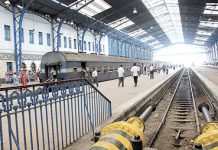 برلمانى :وزير النقل ” فاشل “