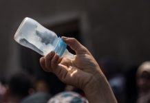 وزيرة الصحة : توفير ألبان الأطفال المستوردة بسعر التكلفة “50 جنيهاً”