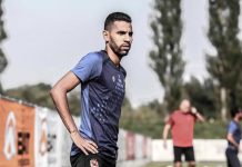 “مؤمن زكريا” يرحل عن الاهلى قريباً