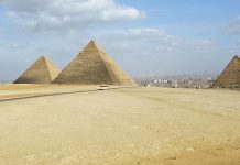 ماهي حقيقة بيع منطقة الأهرامات لإحدى الدول العربية