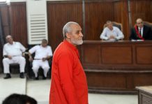 أول براءة جماعية لبديع وقيادات بالإخوان في قضية منذ 2013