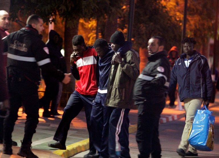 المغرب يتسلم 79 مهاجرا من مليلية في أجل 72 ساعة وانتقادات عديدة للموضوع