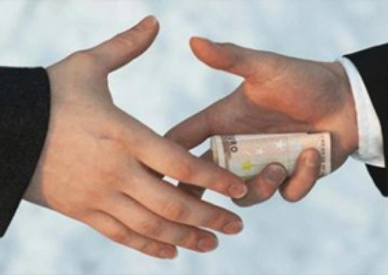 وزان : ايقاف سائق سرّي بتهمة ارتشاء أعوان أمن