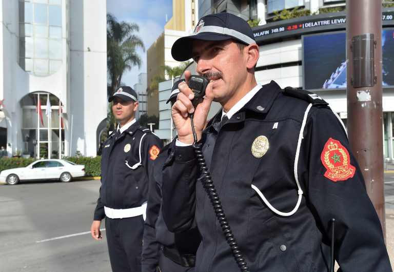 التستر على بارون مخدرات يجر 11 أمنيا بسلا للتحقيق