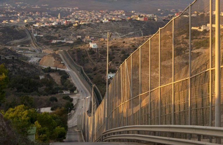 استنفار بالحدود المغربية على مستوى سبتة و مليلية