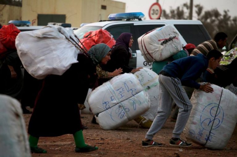 رجال الأعمال يطالبون الدولة بمجابهة القطاع غير الرسمي