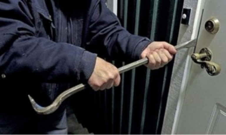 مقاطعة إدارية بمدينة القصر الكبير تتعرض للسرقة