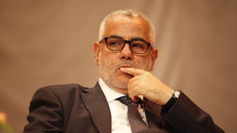 معاش رئيس الحكومة السابق يعطى له دون طلب منه