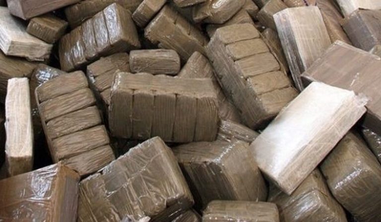 حجز طنين من مخدر الشيرا في تطوان
