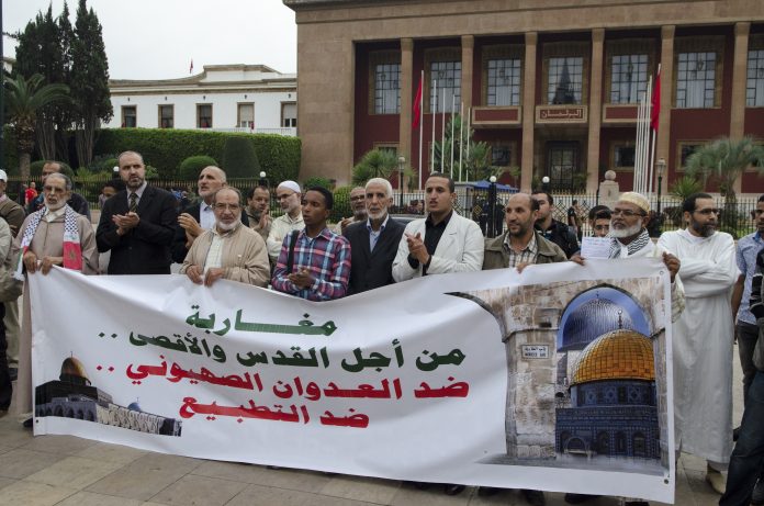 “التطبيع من الأعلى وليس من القاعدة الشعبية”