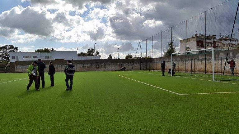 ملعب جديد بمحاذاة “مزبلة آسجن” واستياء جمعوي
