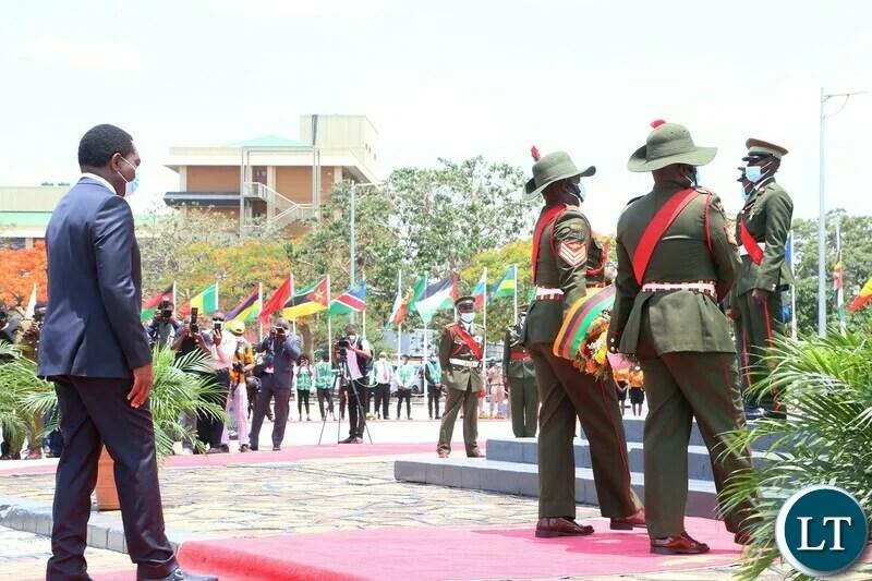 President Hichilema pays tribute to all men and women who lost their lives and participated in World War I President Hichilema pays tribute to all men and women who lost their lives and participated in World War I