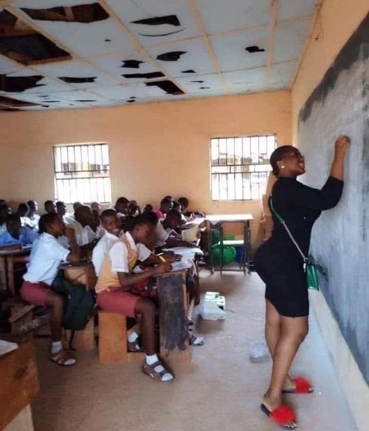 110,000 teachers are employed in govt schools while 30,000 are in private institutions and about 60,000 are yet to be employed- TCZ 110,000 teachers are employed in govt schools while 30,000 are in private institutions and about 60,000 are yet to be employed- TCZ