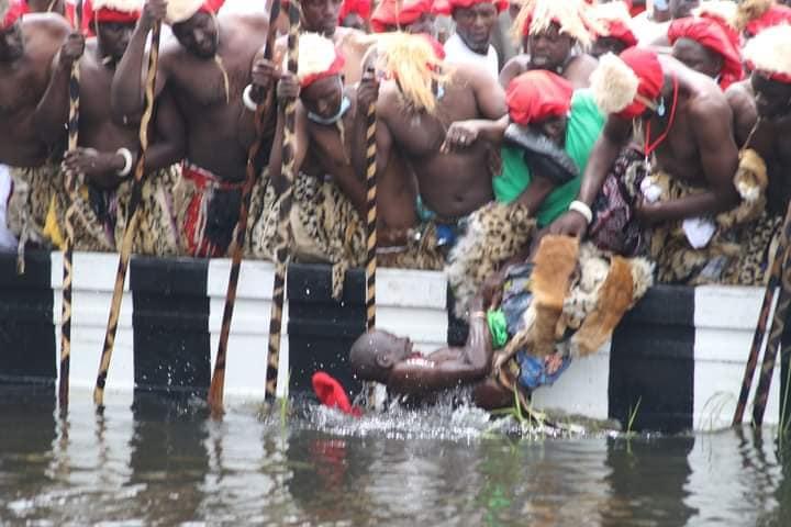 Where Does The King Go During The Kuomboka Ceremony