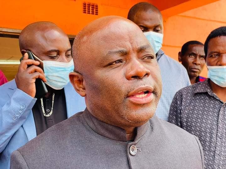 VIDEO “Treat us like the former Ministers.” Stephen