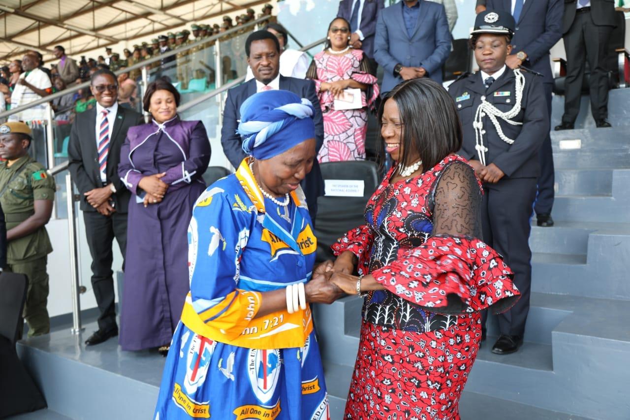 Vice President urges Zambians to emulate the spirit of independence heroes, who worked hard to free the nation from colonial rule Vice President urges Zambians to emulate the spirit of independence heroes, who worked hard to free the nation from colonial rule
