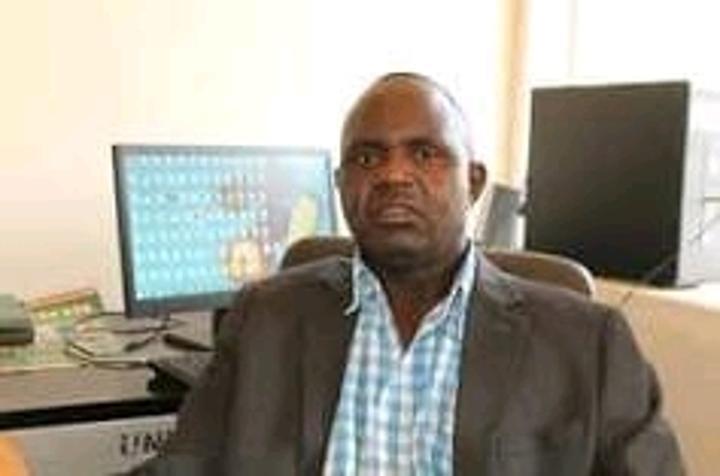 Comrade M’membe; why can’t HH restructure debt like you tried over your Zambian Airways $1.6 million ‘debt’?- Austin Mbozi Comrade M’membe; why can’t HH restructure debt like you tried over your Zambian Airways $1.6 million ‘debt’?- Austin Mbozi