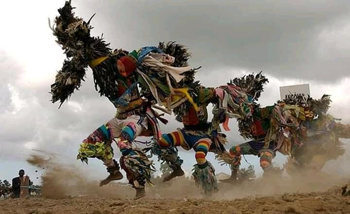 TRADITIONAL LEADERS FROM WITHIN AND OUTSIDE ZAMBIA HAVE STARTED TO ARRIVE FOR THE KULAMBA CEREMONY TRADITIONAL LEADERS FROM WITHIN AND OUTSIDE ZAMBIA HAVE STARTED TO ARRIVE FOR THE KULAMBA CEREMONY