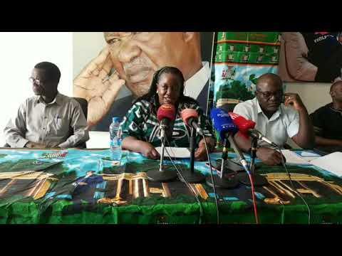 PF Convention Month Opens With Fractures and Fear PF Convention Month Opens With Fractures and Fear