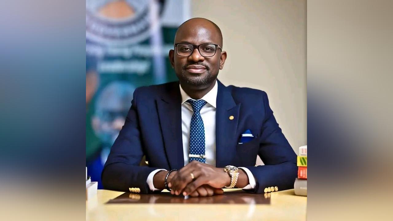 Binwell Mpundu Parliament Discipline and Politics of Decorum Binwell Mpundu Parliament Discipline and Politics of Decorum