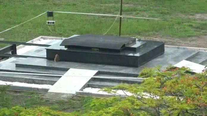 Lonely Grave of Edgar Chagwa Lungu 6th President
