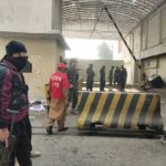 SUICIDE ATTACKERS HIT PAKISTANI PARAMILITARY HQ SUICIDE ATTACKERS HIT PAKISTANI PARAMILITARY HQ