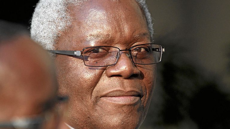 Chombo horror as passport seized while boarding plane to SA