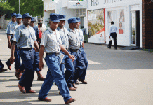 Security guard robs woman of US$18 000